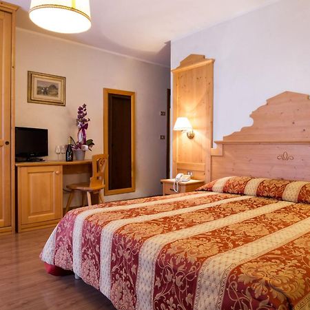 Hotel Al Prato Fiera Di Primiero Zewnętrze zdjęcie