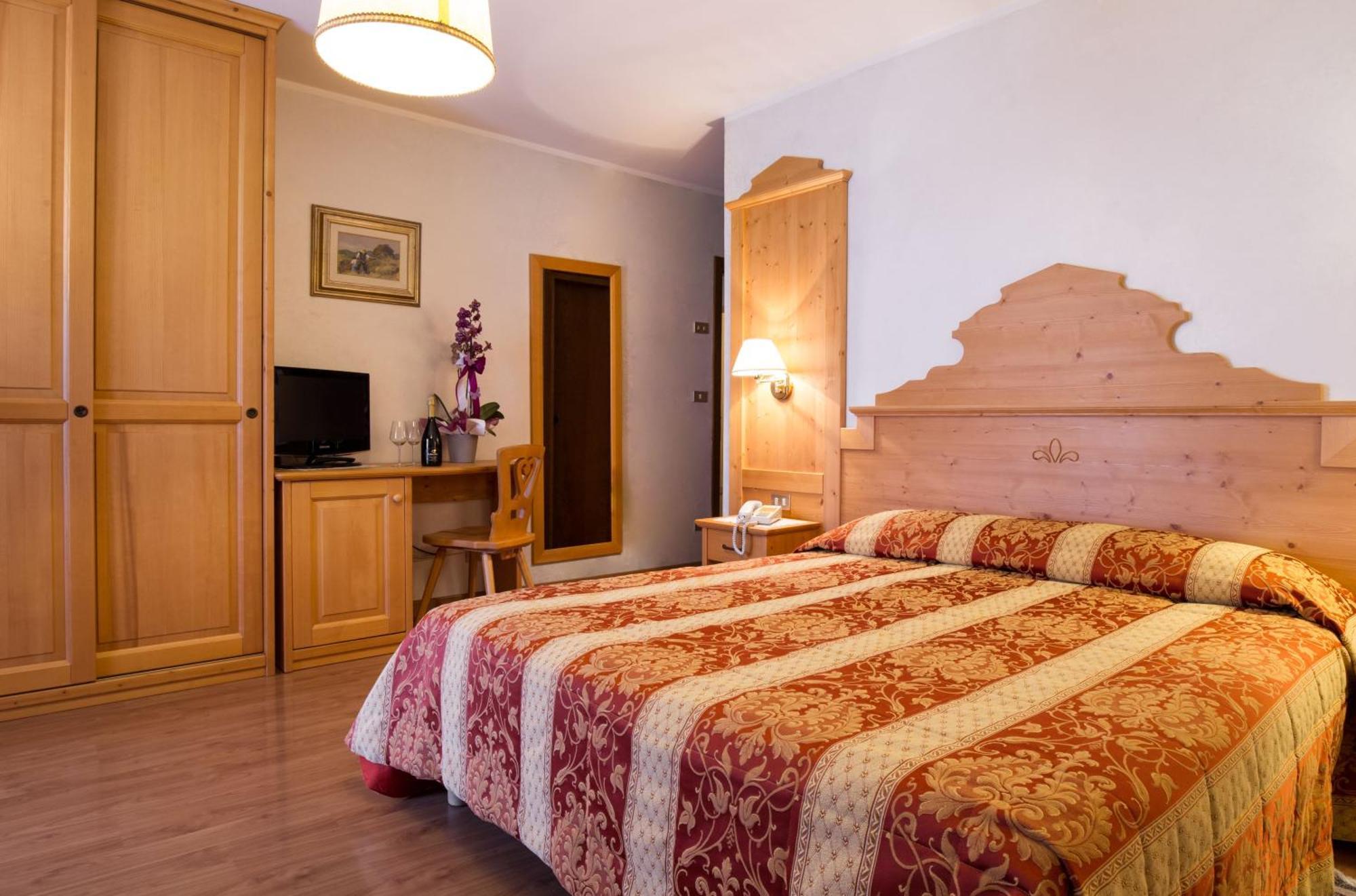 Hotel Al Prato Fiera Di Primiero Zewnętrze zdjęcie